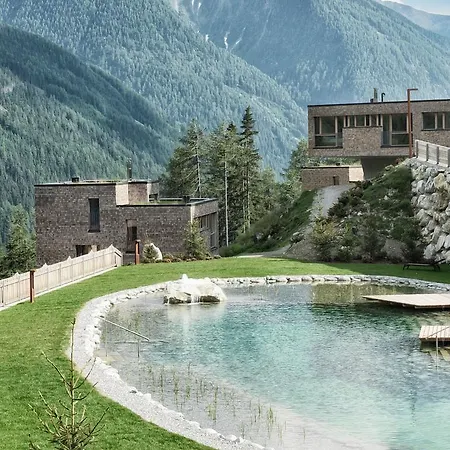 Chalet Gradonna Mountain Resort.6 *